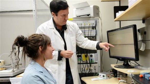 光纖激光器跟碟片激光器的區(qū)別在什么地方？